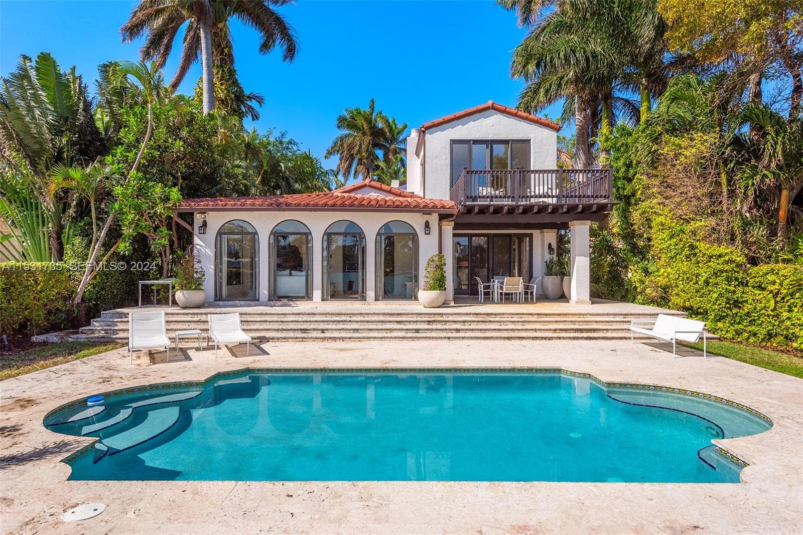 527 E Dilido Drive, Miami Beach, FL 33139 - Photo 2